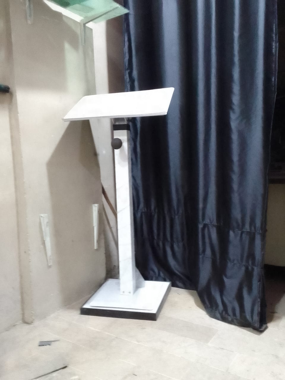 Quran Stand 60” For Khateebs